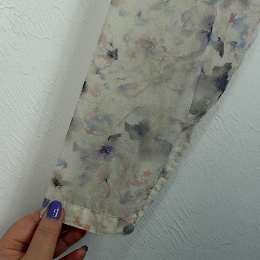 Cloth & Stone XS Watercolor Floral Sheer Button Front Pocket Blouse - Picture 4 of 11